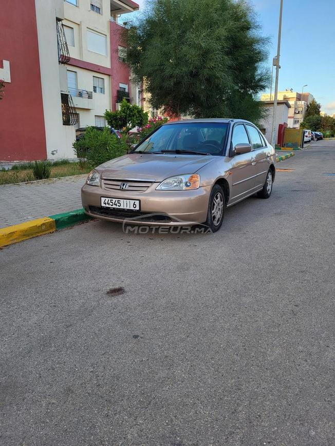 Honda Civic Essence Manuelle 2002 à Tanger