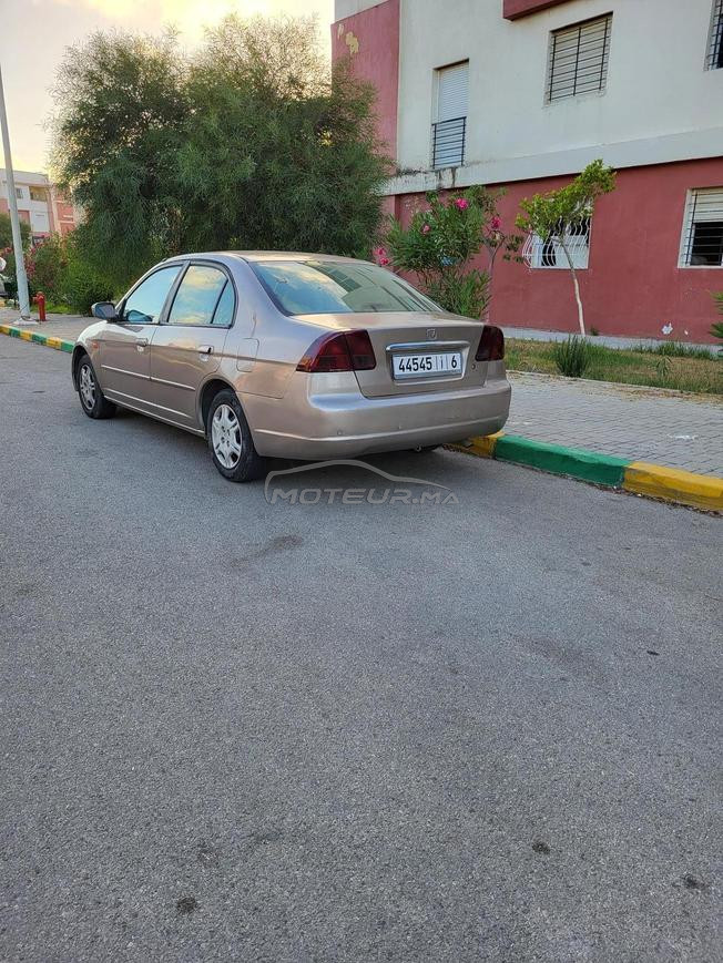 Honda Civic Essence Manuelle 2002 à Tanger