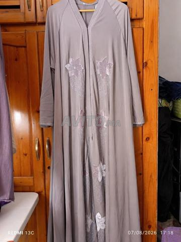 Abaya violette brodée à vendre - 2