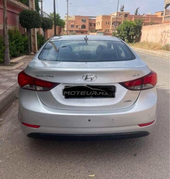 Hyundai elantraa 