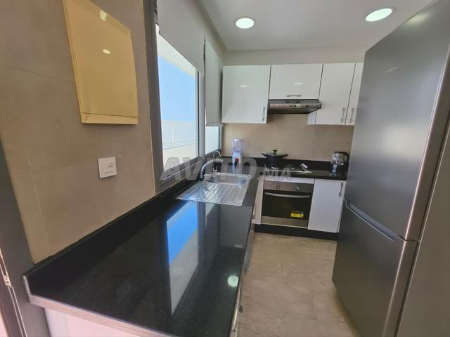 APPARTEMENT MEUBLÉ À LOUER – QUARTIER DES HÔPITAUX - 2