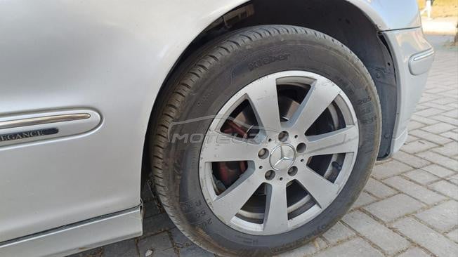 Mercedes-Benz 220 Diesel Automatique 2005 à Tanger