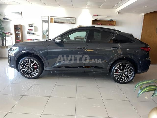 Audi Q5 Sportback neuve - 2