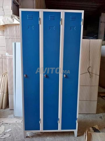 Armoire casier vestiaire métallique en stock - 2