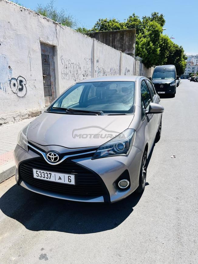 TOYOTA YARIS 2015