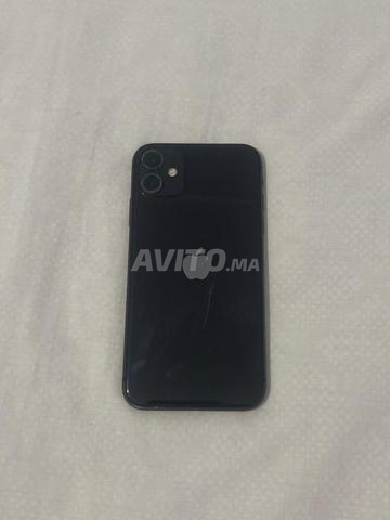 iPhone 11 très bon état - 2