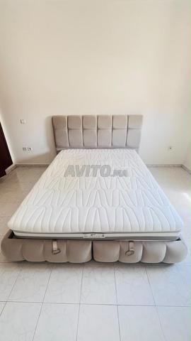 Lit presque neuf / matelas (Italie) - 2
