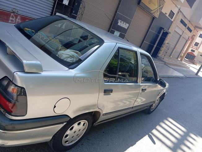   Renault  19 Model 1997 Verre automatique assisté