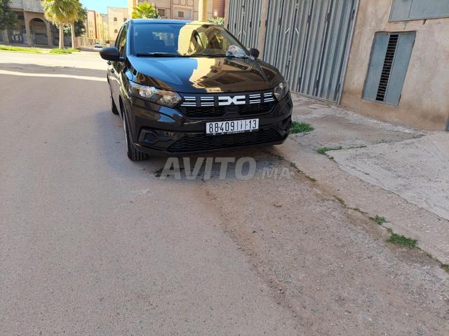 داسيا سانديرو ديزل يدوية 2025 في بني ملال