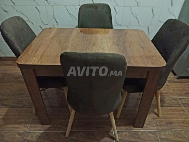 Réduction : Table à manger luxueuse à vendre, livraison gratuite - 2