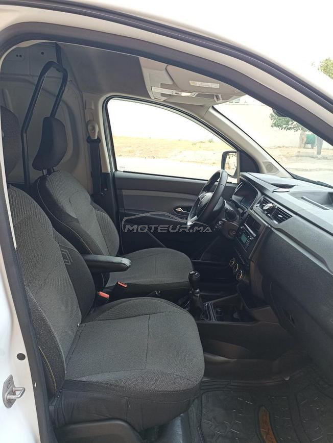 je mets en ma voiture renault 