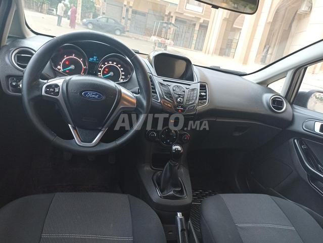 Ford Fiesta - 2