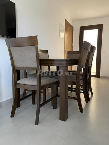 Ensemble table à manger avec 6 chaises - 2