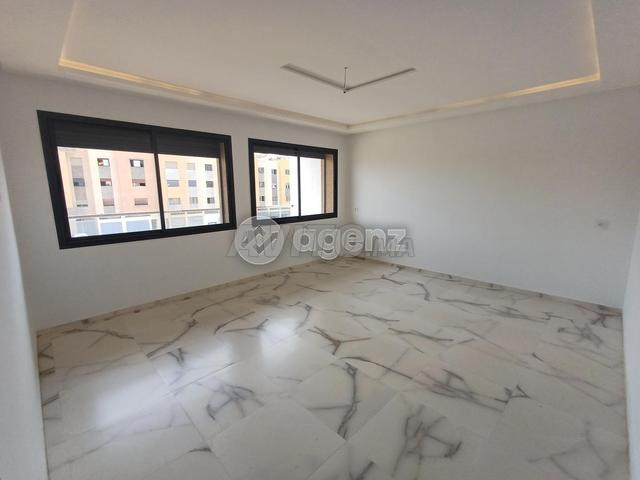 BOU-OU-1028 - Appartement à vendre à Victoria