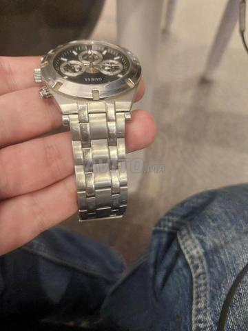Vente d'une montre presque neuve - 2