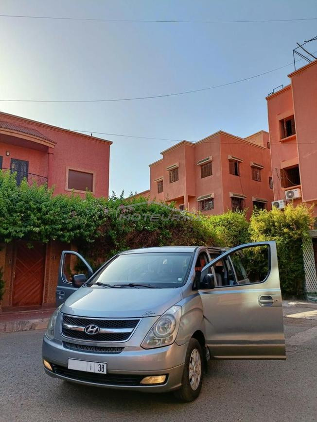 Hyundai H1 