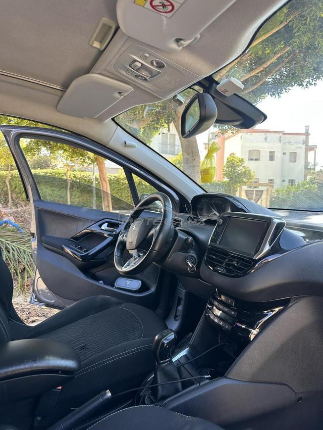 Peugeot 208 model 2019