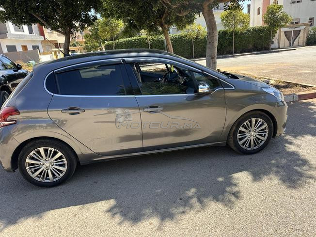 Peugeot 208 model 2019