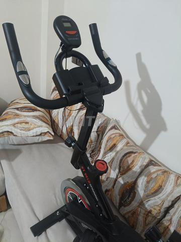 Vélo d’appartement / Spinning Bike – Comme neuf - 2