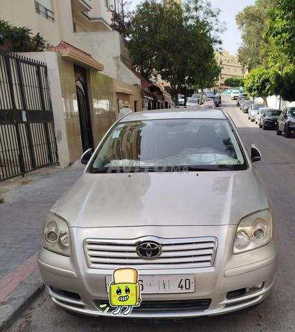 Toyota Avensis Essence Manuelle 2005 à Tanger - 2