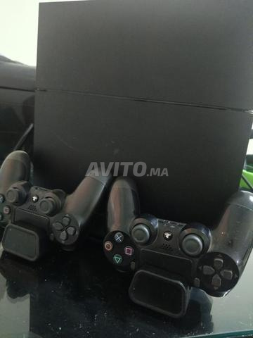 PlayStation 4 Fat 1TB et 2 Manettes et Support - 2