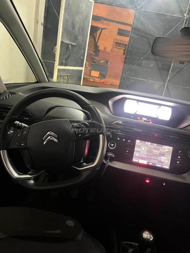 citreon c4 picasso 2018 en bon etat