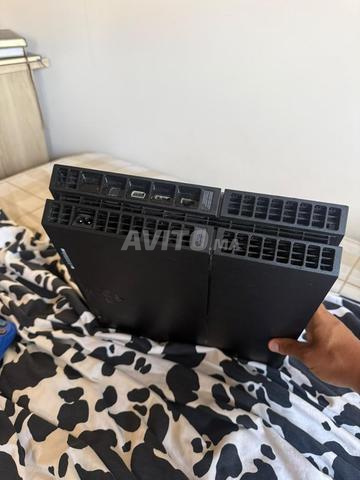 PlayStation 4 bon état - 2