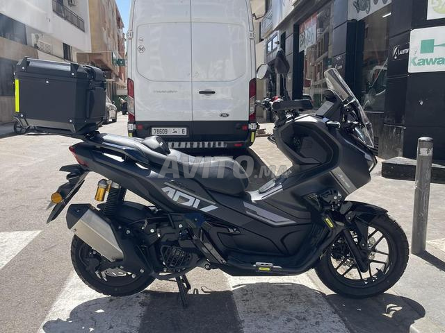ADV 160 i - 2