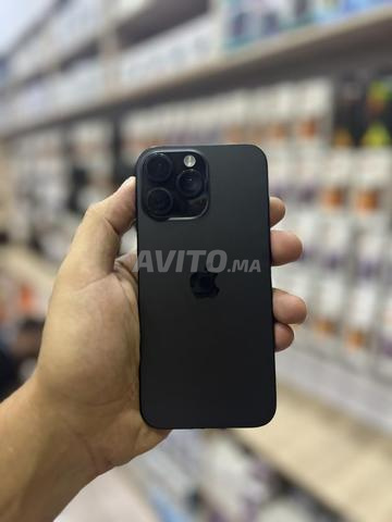 iPhone 16 Pro Max 256 très propre - 2