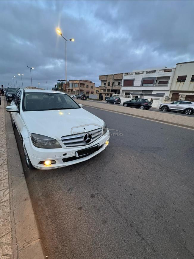Mercedes-Benz 220 Diesel Automatique 2008 à Salé