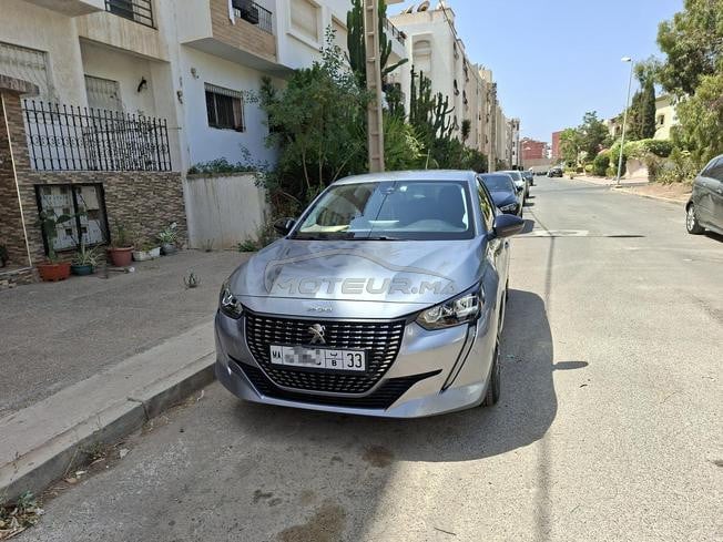 Peugeot 208 Diesel Manuelle 2023 à Agadir