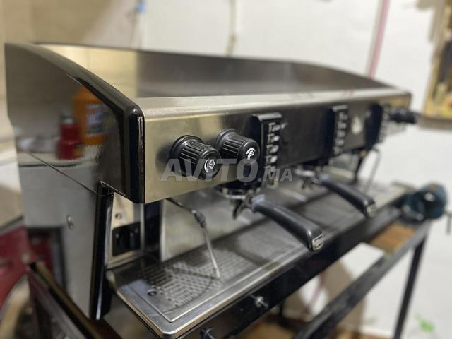 آلة قهوة Wega Atlas 3 Group بحالة جيدة