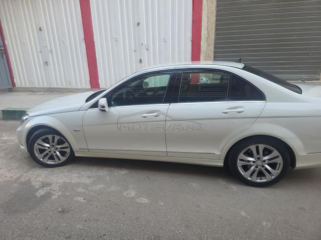 Mercedes-Benz 220 Diesel Automatique 2011 à Fès