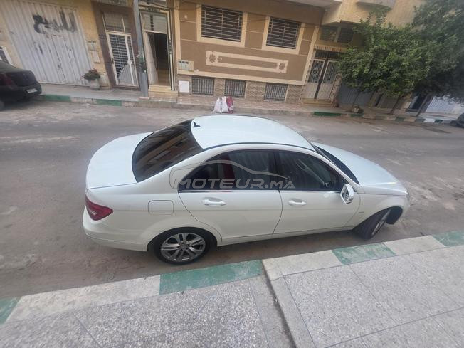 Mercedes-Benz 220 Diesel Automatique 2011 à Fès