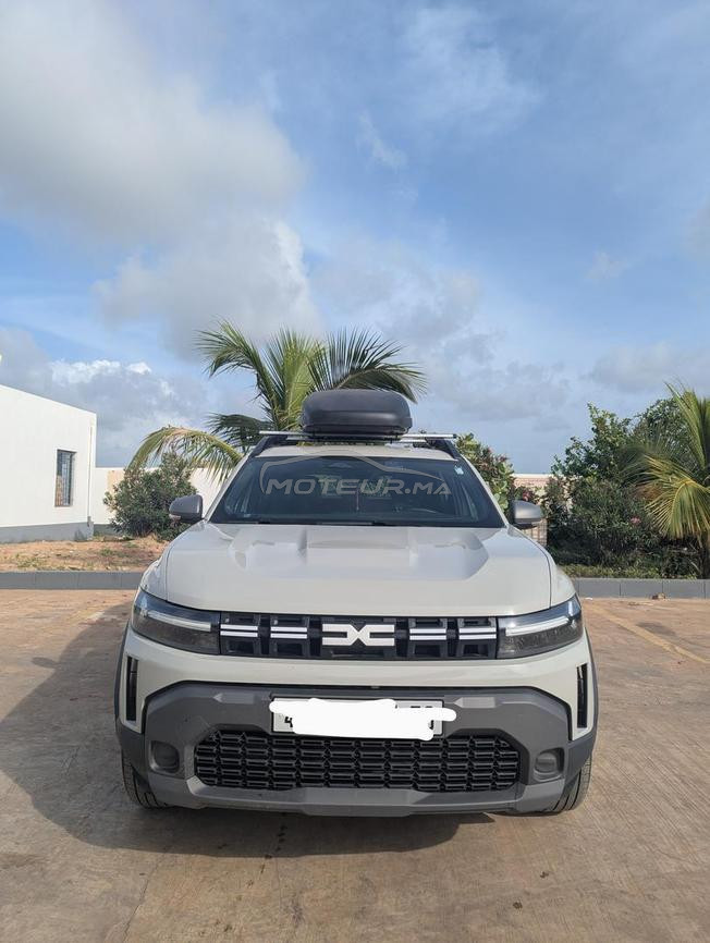 Dacia Duster 2025 avec attache remorque 
