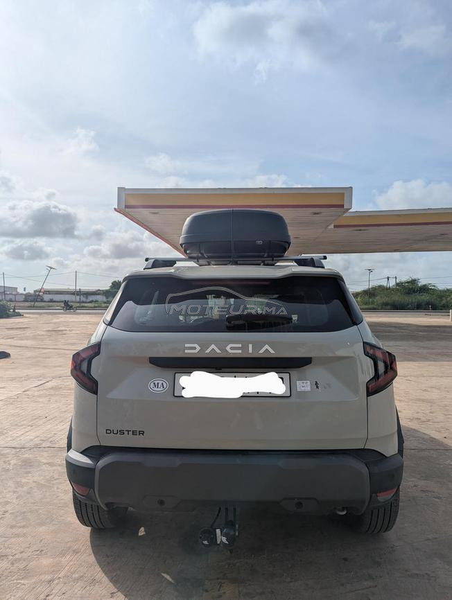 Dacia Duster 2025 avec attache remorque 