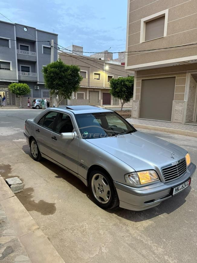 Mercedes-Benz Classe C Essence Automatique 2000