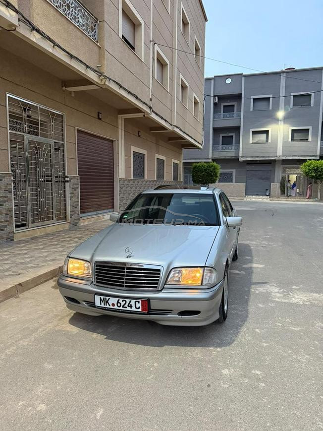 Mercedes-Benz Classe C Essence Automatique 2000