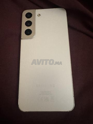 Samsung S22 - 2