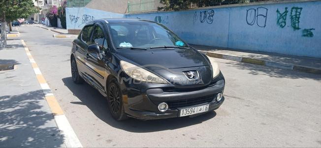Peugeot 207 Essence Manuelle 2008 à Casablanca