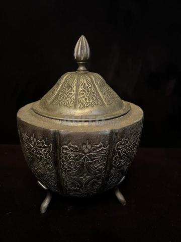 Boîte en argent avec une authentique gravure marocaine, plus de 70 ans