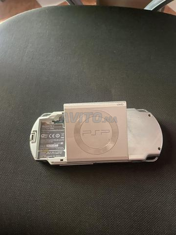 PSP للبيع بدون بطارية - 2
