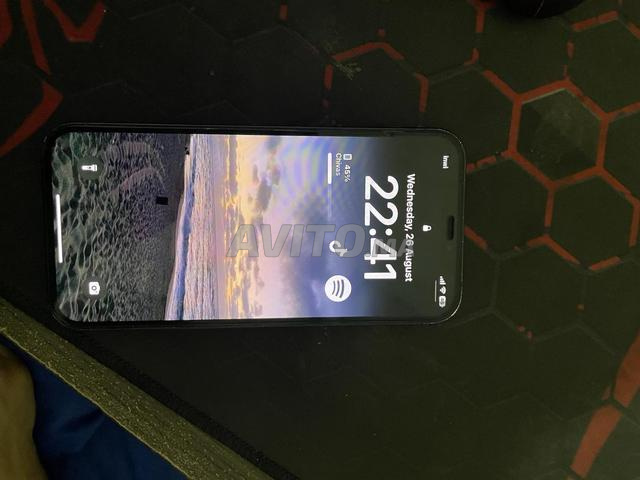 iPhone 12 normal - 2