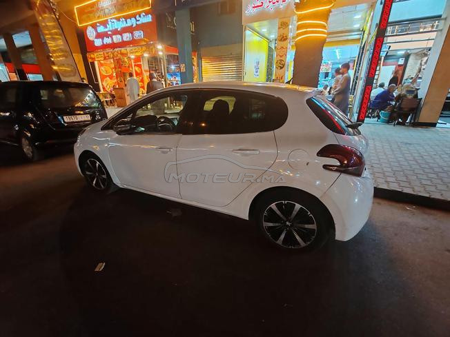 Peugeot 208 active