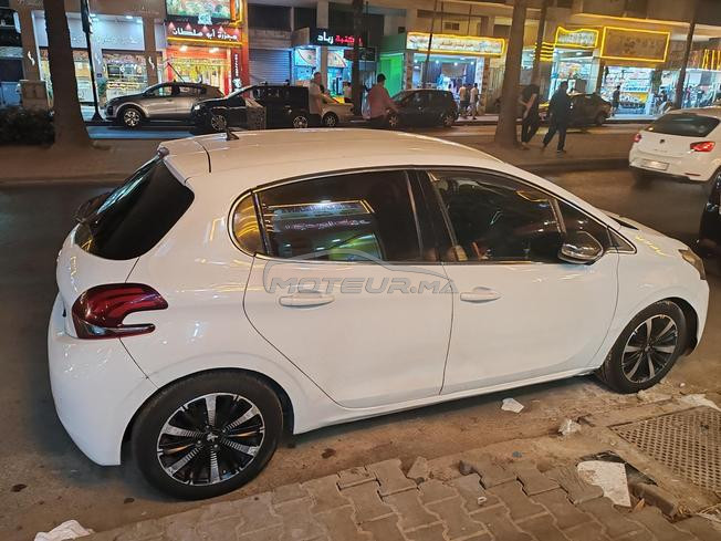 Peugeot 208 active
