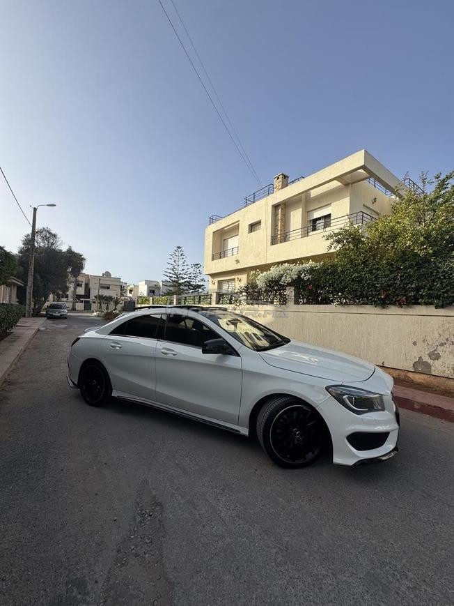 Mercedes CLA220 Pack AMG fin 2015 à vendre 
