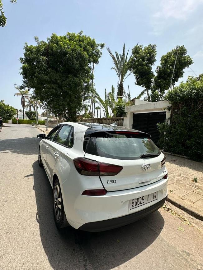 une belle voiture à vendre 
