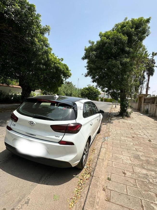 une belle voiture à vendre 