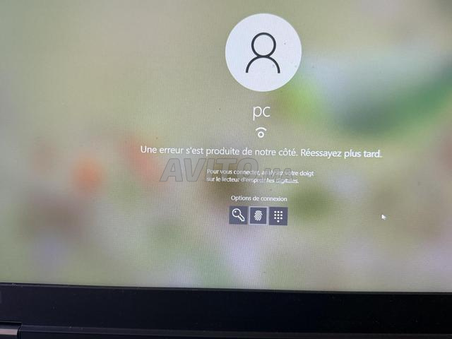 Station de travail LENOVO P53