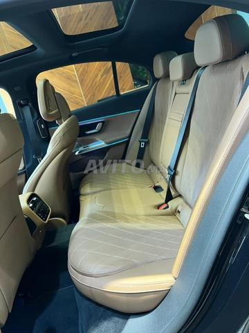 مرسيدس بنز الفئة E300de هجينة 2026